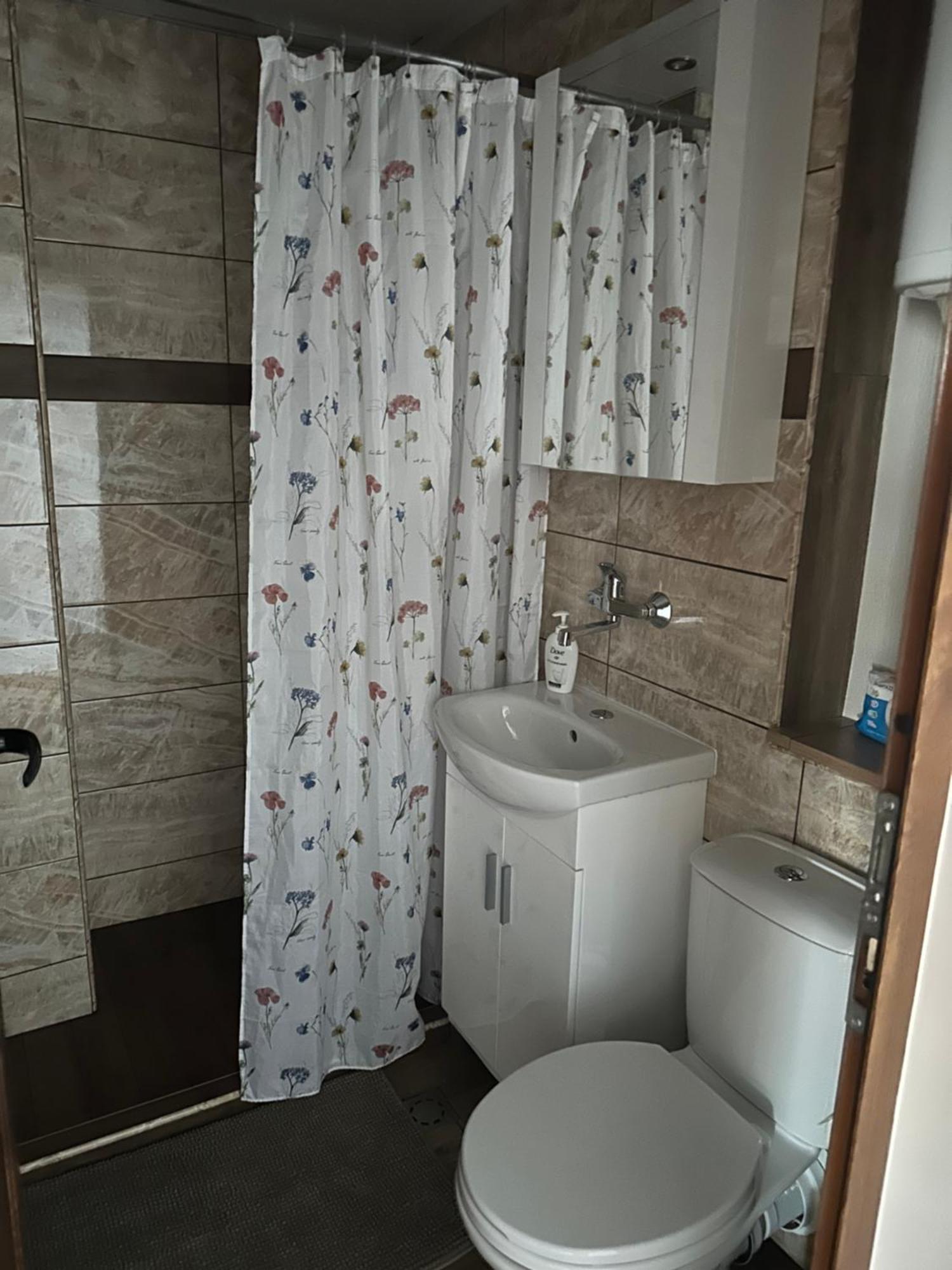 Rose Apartment Карлово Екстериор снимка
